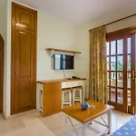 Klayman Olivina Apartahotel 3*