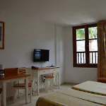 Klayman Olivina Los Cristianos (Tenerife)