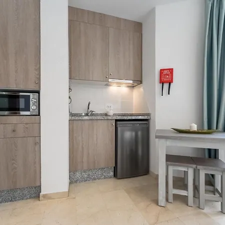 Klayman Olivina 3* Лос Кристианос