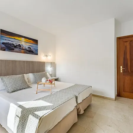 Klayman Olivina Апарт-отель Лос Кристианос