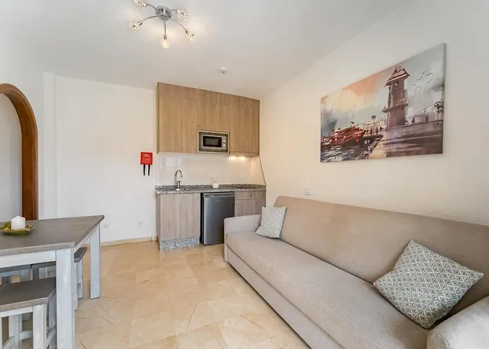 Klayman Olivina 洛斯克里斯蒂亚诺斯