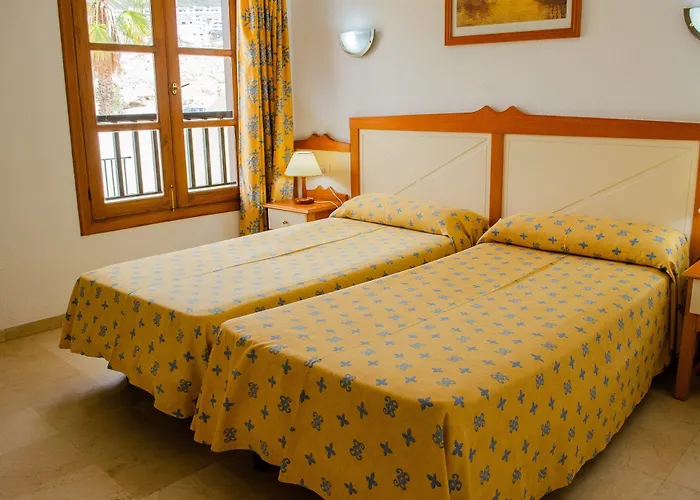 Klayman Olivina 洛斯克里斯蒂亚诺斯