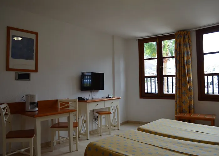 Klayman Olivina 洛斯克里斯蒂亚诺斯