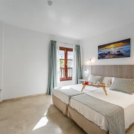 Lägenhetshotell Klayman Olivina Los Cristianos (Tenerife)