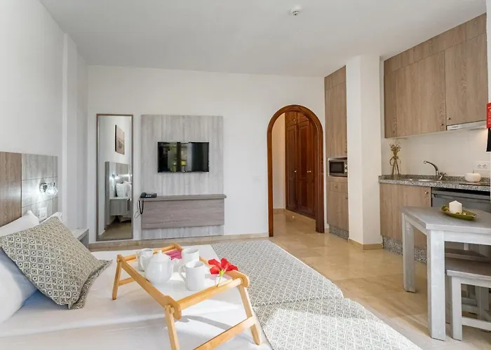 Klayman Olivina Aparthotel Los Cristianos (Tenerife)