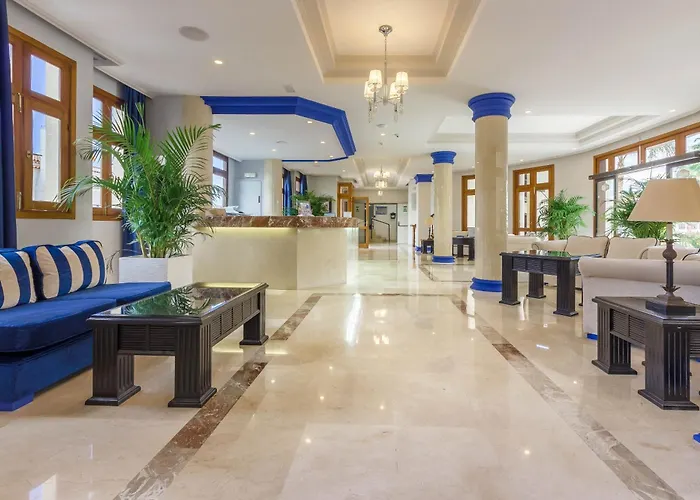 Klayman Olivina Aparthotel