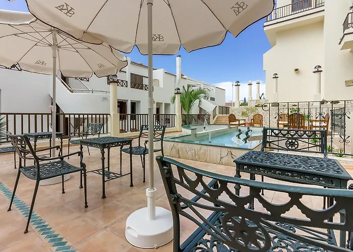 Klayman Olivina Aparthotel