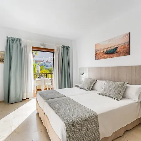 Klayman Olivina Los Cristianos (Tenerife)